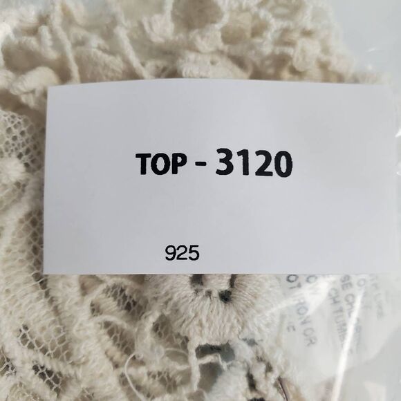 Vivid Collection of NY Women’s Ivory Crochet Lace Vest Large Boho Festival Top - Picture 11 of 11